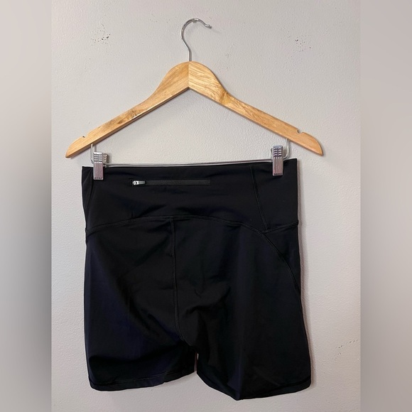 CRZ YOGA Black Biker Shorts Women’s Size 12 - Picture 2 of 6